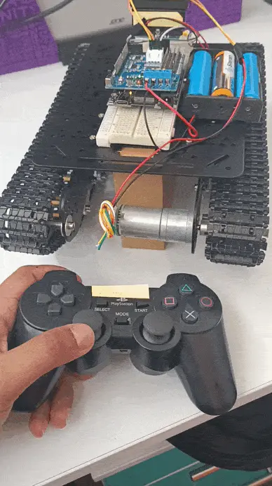 EN143 - Control de robots móviles con la Dual One - Control motores v02
